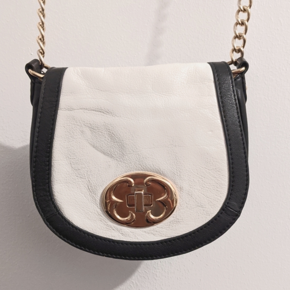 Emma Fox Leather crossbody bag